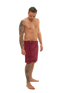 Pánský vínový saunový kilt z bavlněného froté celá postava