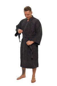Pánský bavlněný tmavě hnědý froté župan střihu kimono - při zavazování celá postava