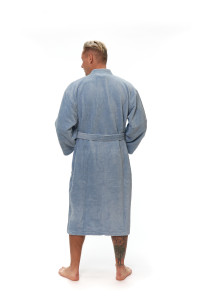 Pánský župan střihu kimono světle modrý zadní pohled celá postava