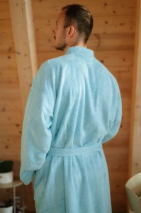 Pánský světle modrý bambusová župan střihu kimono - zadní pohled