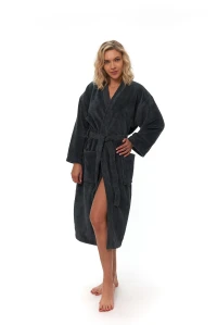 Dámský župan střihu kimono tmavě šedý - přední pohled ruka v bok