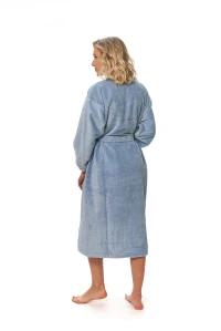 Dámský župan střihu kimono světle modrý zadní pohled celá postava